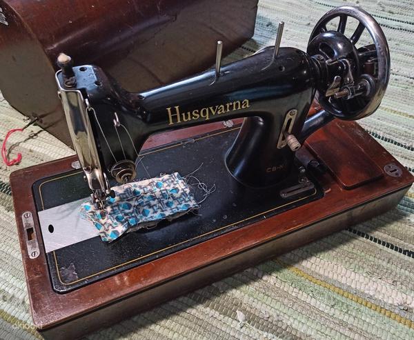 Швейная машина Husqvarna CB-N (фото #2)