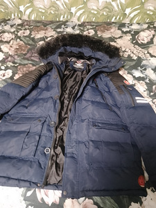 Зимняя куртка (3 фото из 3)
