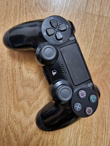 Sony PlayStation 4 ( PS4 Pro ) 1TB (3 foto / 7)