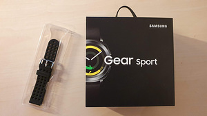 Samsung Gear Sport (2 foto / 5)