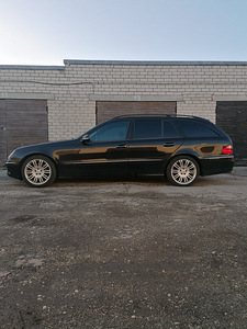 Mercedes e220 sport pakett (6 foto / 13)