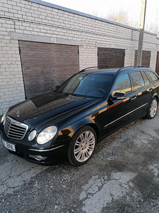 Mercedes e220 sport pakett (7 foto / 13)