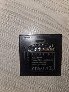 Выключатель, сенсорный с Wi-Fi (2 фото из 6)