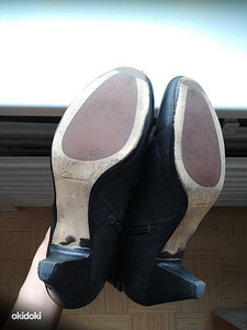 Mustad nahast saapad Clarks (2 foto / 2)