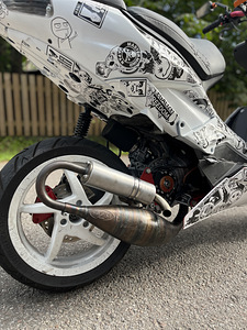 Aprilia sr50r 70cc (3 foto / 10)