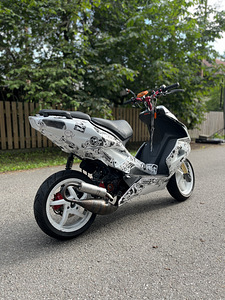 Aprilia sr50r 70cc (5 foto / 10)