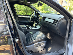 Volkswagen Touareg Black Adventure 3.0 180kW (9 foto / 15)