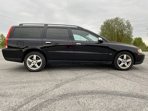 Volvo v70 (11 foto / 12)