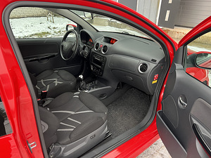 Citroen c2 vts 1.6 90kw (12 foto / 13)