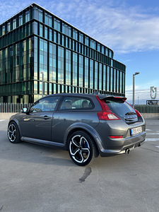 Volvo C30 R-Design 1.6 8kw 2010 (2 foto / 10)