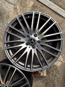 19" оригинальные диски Mercedes-Benz 5x112 (2 шт) (3 фото из 4)