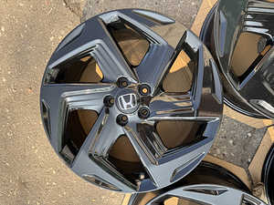 19" оригинальные диски Honda 5x114,3 (1 фото из 8)