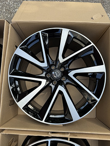 21" оригинальные диски Volvo XC90 5x108 (2 фото из 9)