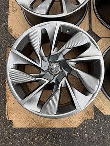 19" оригинальные диски Citroen 4x108 (3 фото из 8)