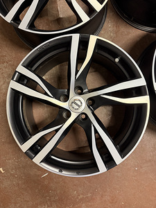 19" диски Volvo 5x108 (производитель MAK) + датчики давления (2 фото из 7)