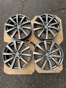 19" оригинальные диски Volvo 5x108 (6 фото из 10)