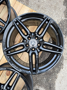 19" оригинальные диски Mercedes-Benz AMG 5x112 (1 фото из 10)