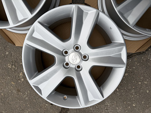 17" оригинальные диски Subaru 5x100 (как новые) (5 фото из 10)