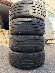 275/35/22 шины Pirelli (как новые) (1 фото из 5)