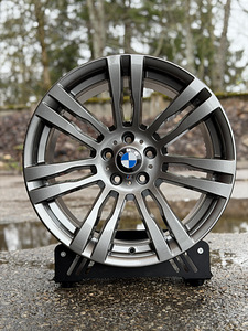 20" оригинальные диски BMW стиль 333M 5x120 (X5 и X6) (1 фото из 10)