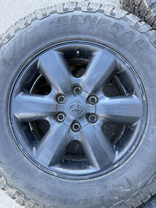 17" оригинальные диски Toyota 6x139,7 + 265/65/17 A/T (4 фото из 8)