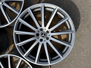22" оригинальные диски Mercedes-Benz GLS/GLE 5x112 (одинаковой ширины) (4 фото из 9)