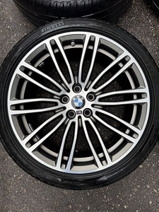 19" оригинальные разноширокие диски BMW стиль 664M 5x112 + летние шины (4 фото из 9)