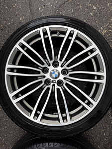 19" оригинальные разноширокие диски BMW стиль 664M 5x112 + летние шины (6 фото из 9)