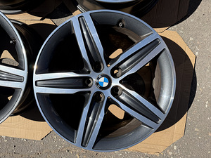 17" оригинальные диски BMW стиль 379 5x112 (серия 2) + датчик (4 фото из 10)