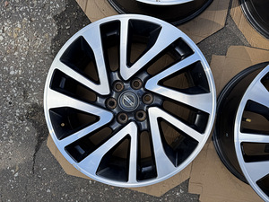 18" оригинальные диски Nissan Navara 6x114,3 (6 фото из 7)