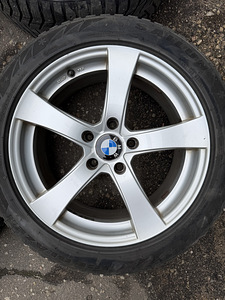17" Dezent диски 5x120 + шипованные шины 225/50/17 (7мм) (4 фото из 8)