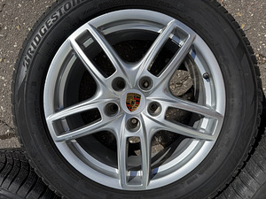19" Porsche Cayenne originaalveljed 5x130 + 265/50/19 m+s (2 foto / 9)