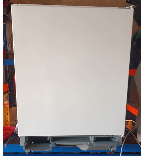 Integreeritav külmik Electrolux ERN 1300 AOW