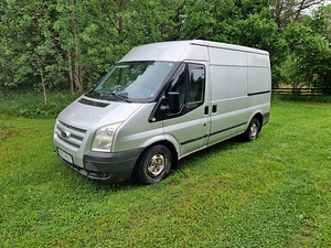 Ford transit (2 foto / 3)