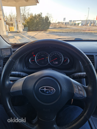 Subaru Outback (фото #7)