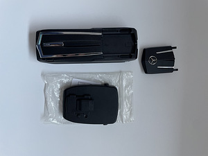 MERCEDES BENZ BLUETOOTH TELEFONI ADAPTER+HOIDIK (3 foto / 4)