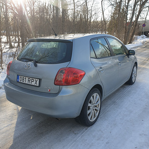 Toyota Auris 2.0 D-4D 93kw 2009a (6 foto / 9)