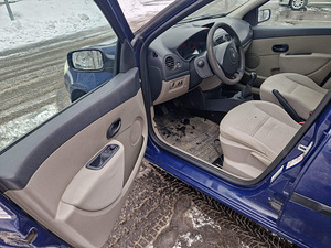 Renault Clio 2006a 1.2 bensiin 55kw (7 foto / 10)