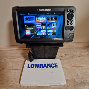 Kajalood LOWRANCE Hook Reveal 9 Tripleshot (1 foto / 2)