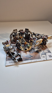 75299 LEGO Star Wars The Mandalorian Trouble on Tatooine (2 foto / 4)