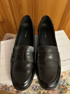 Calvin Klein 40 (2 фото из 3)