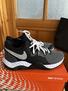 Nike 45,5 (1 фото из 2)