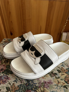 Karl Lagerfeld 39 (1 foto / 3)