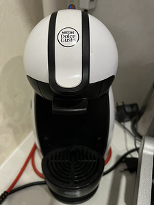 Капсульная кофемашина Dolce gusto (1 фото из 1)