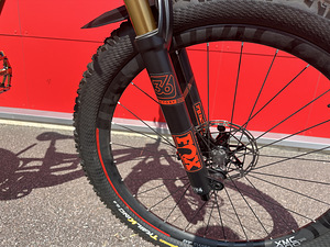 Scott Genius 700LT Factory Tuned (6 foto / 7)