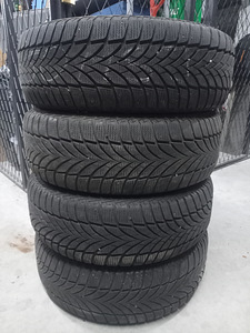 Good Year 205/60 R16 (1 foto / 2)