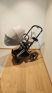 Cybex Priam V3 3in1 Chrome Soho Grey (5 foto / 10)