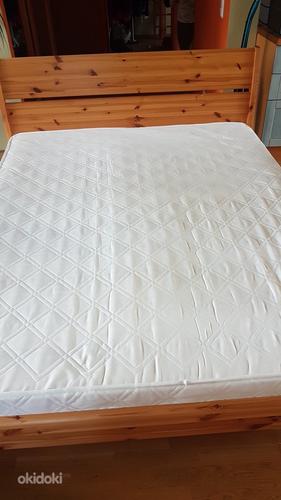 Кровать с матрасом 160x200 (фото #2)