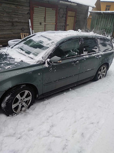Volvo v50 бензин (4 фото из 7)