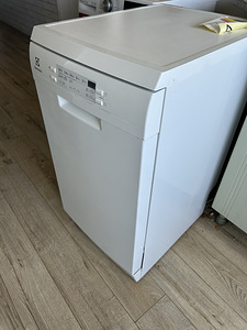 Посудомоечная машина Electrolux